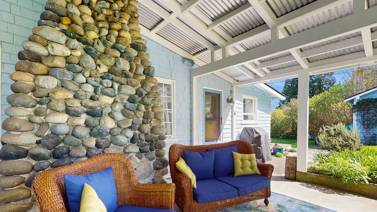 Photo of Patio Balcony in Bainbridge Island