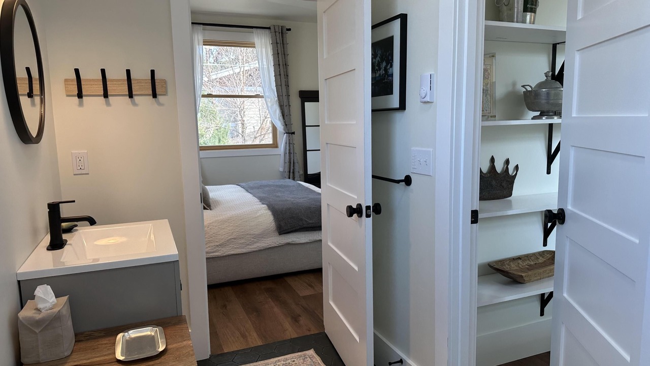 Photo of Bathroom in River West