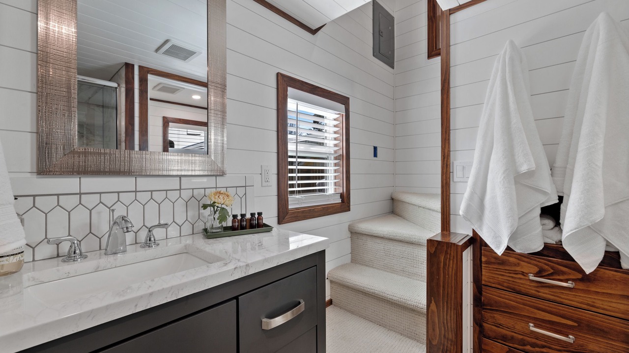 Photo of Bathroom in Eatonville
