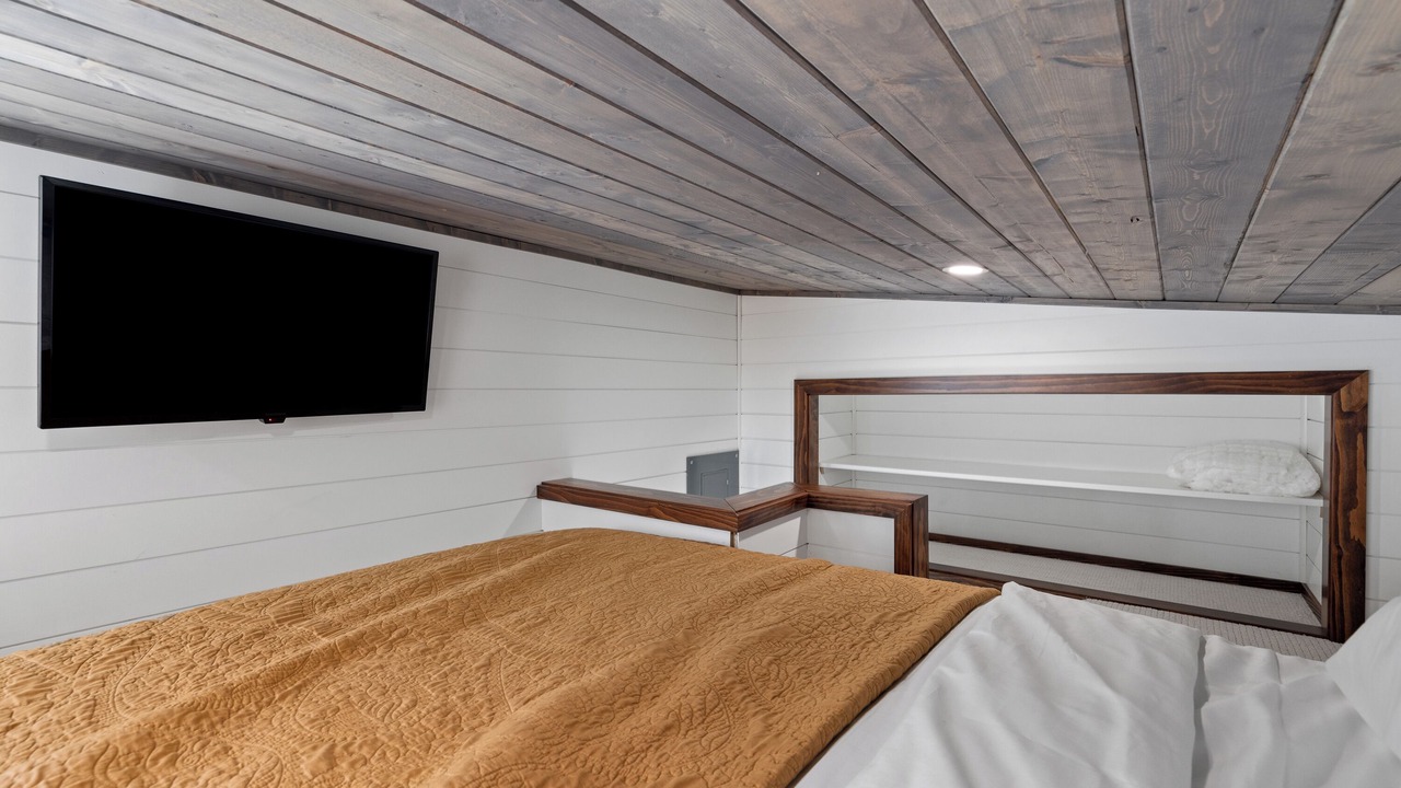 Photo of Bedroom in Eatonville