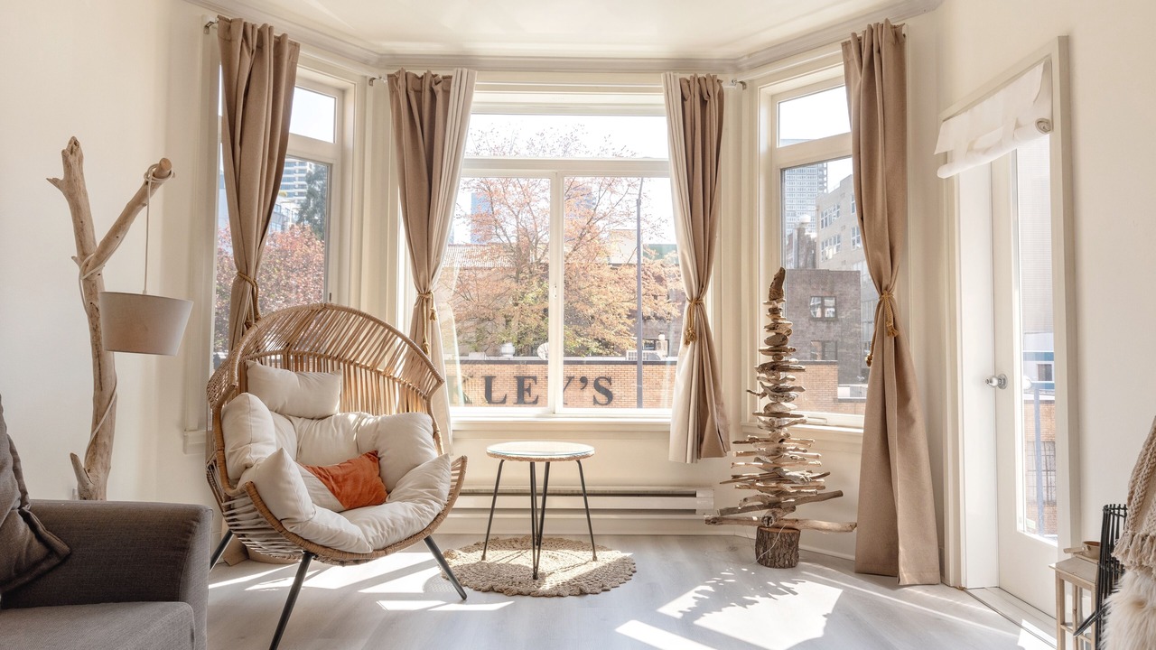Photo of Livingroom in Belltown