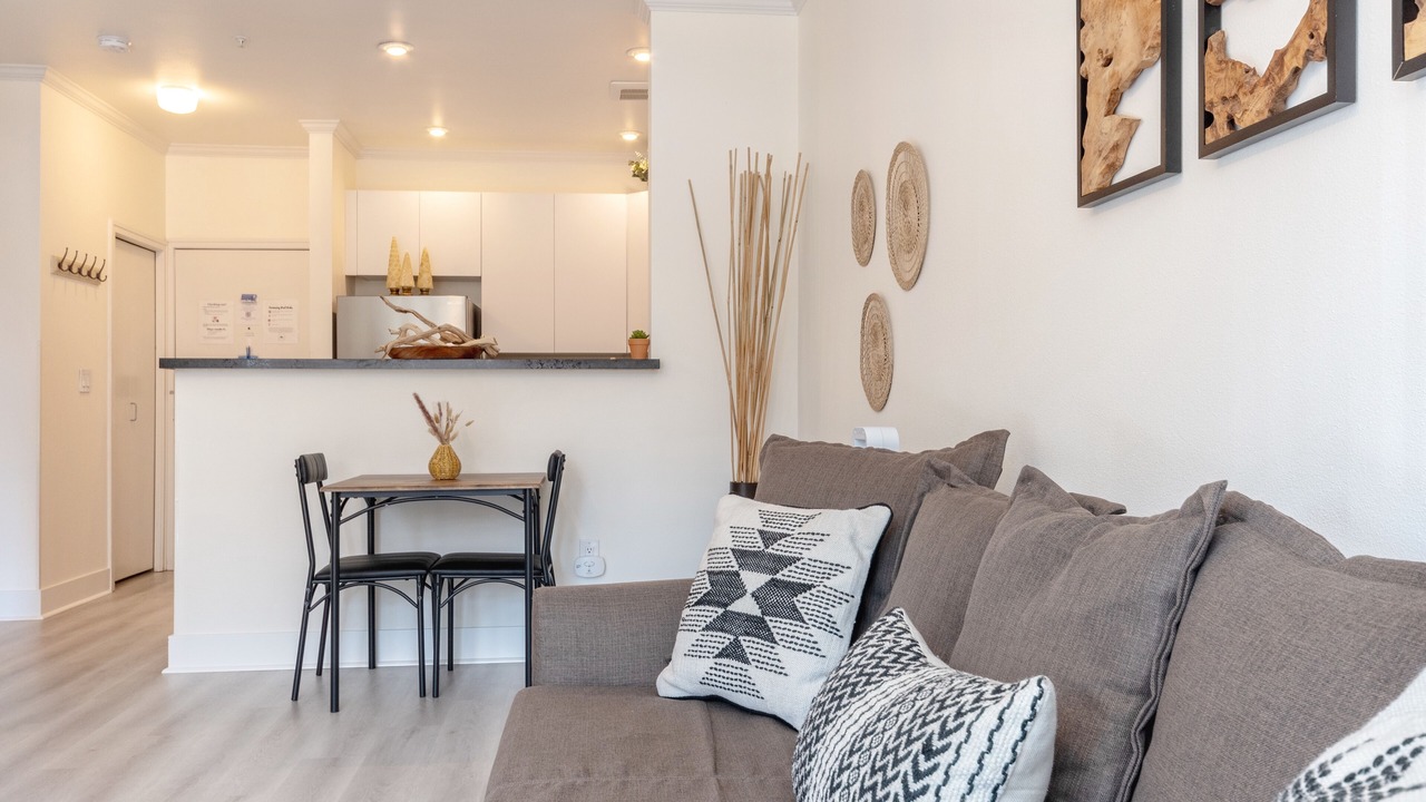 Photo of Livingroom in Belltown