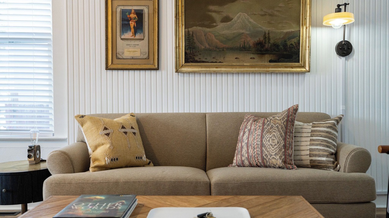 Photo of Livingroom in Garden District