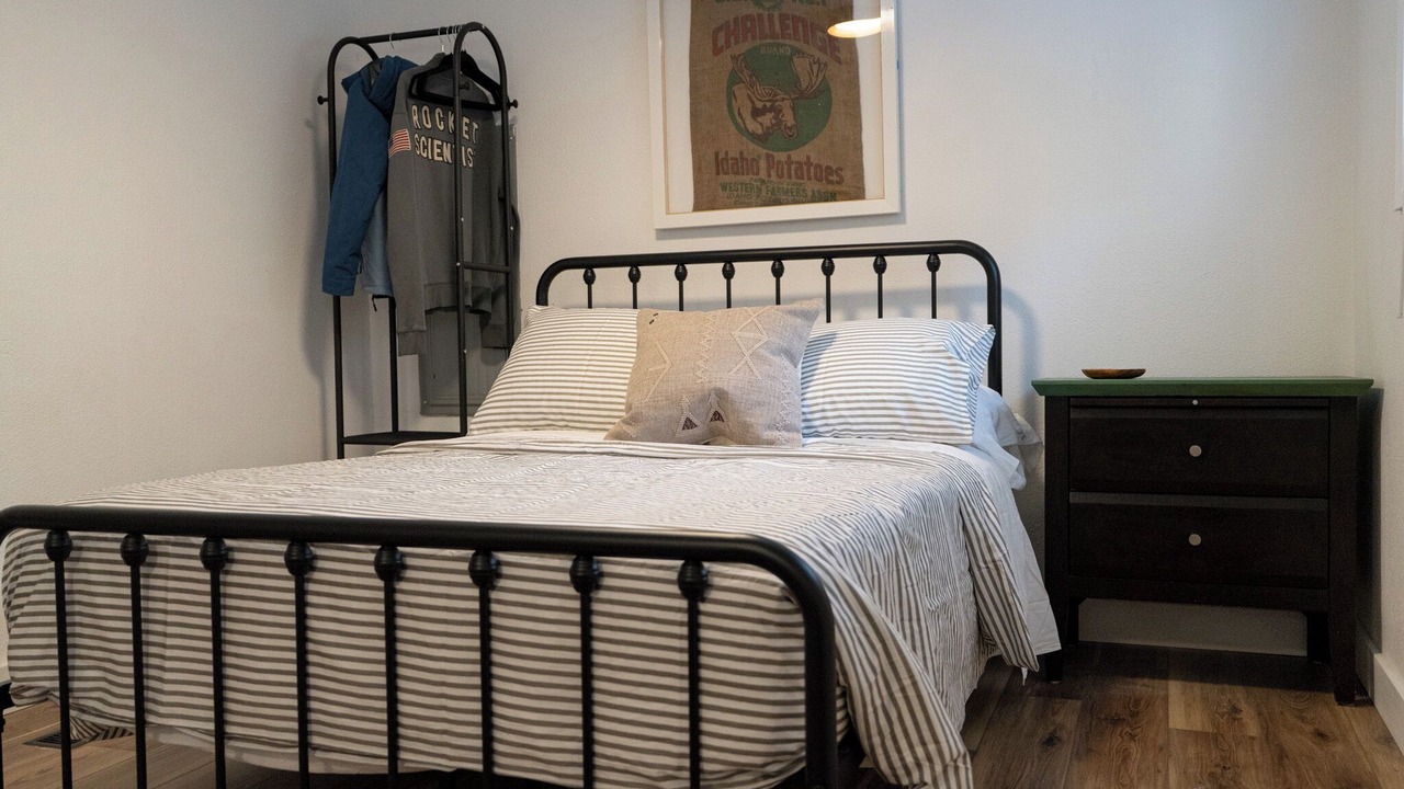 Photo of Bedroom in Garden District