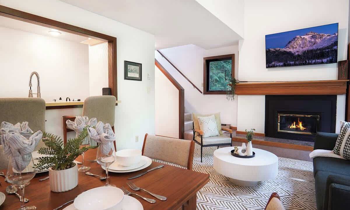 Photo of Bedroom in Glacier