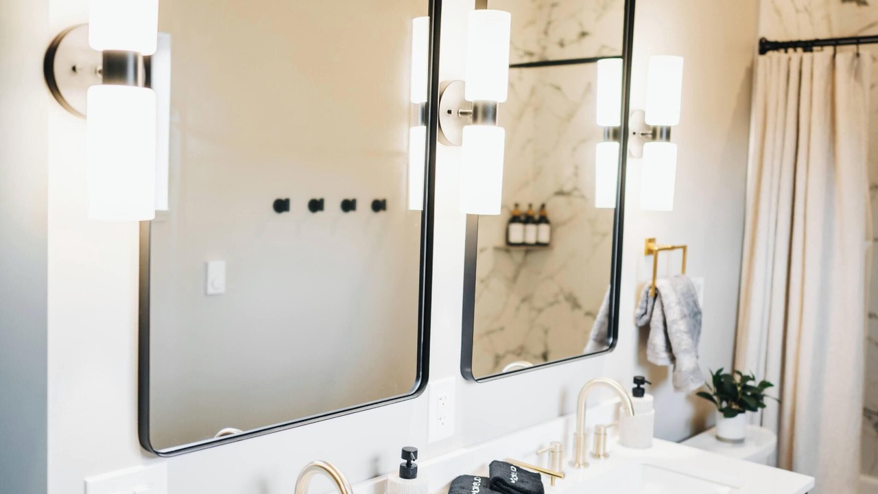 Photo of Bathroom in White Bird