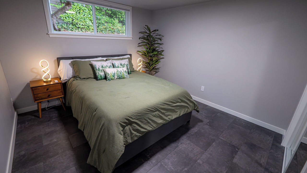 Photo of Bedroom in Shoreline