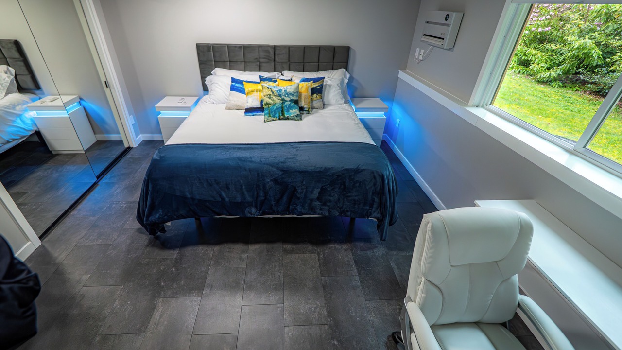 Photo of Bedroom in Shoreline