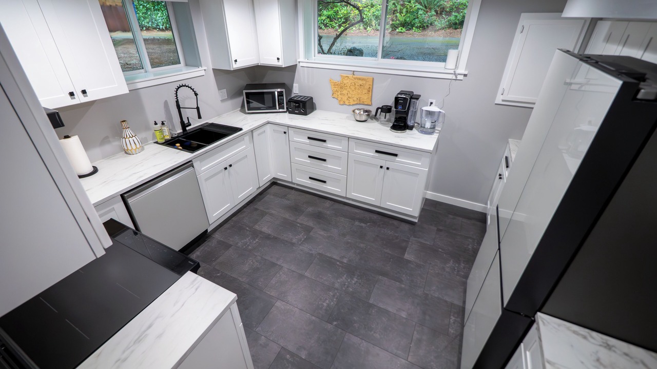 Photo of Kitchen in Shoreline