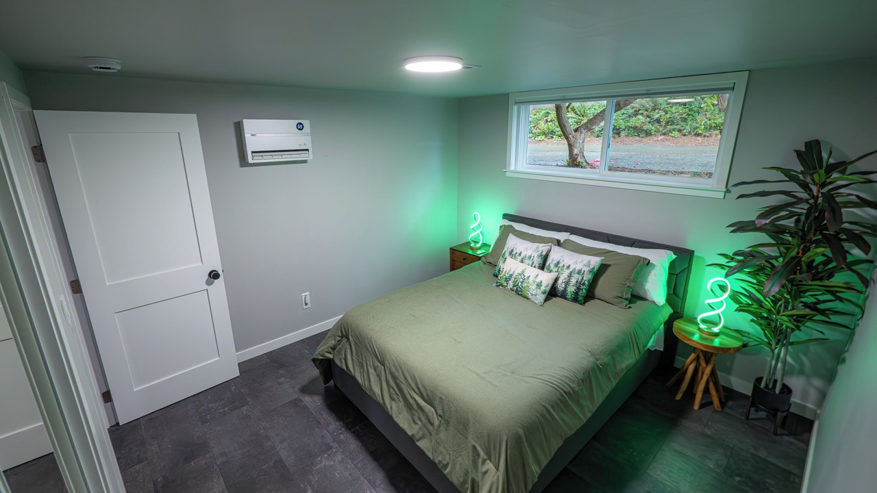 Photo of Bedroom in Shoreline