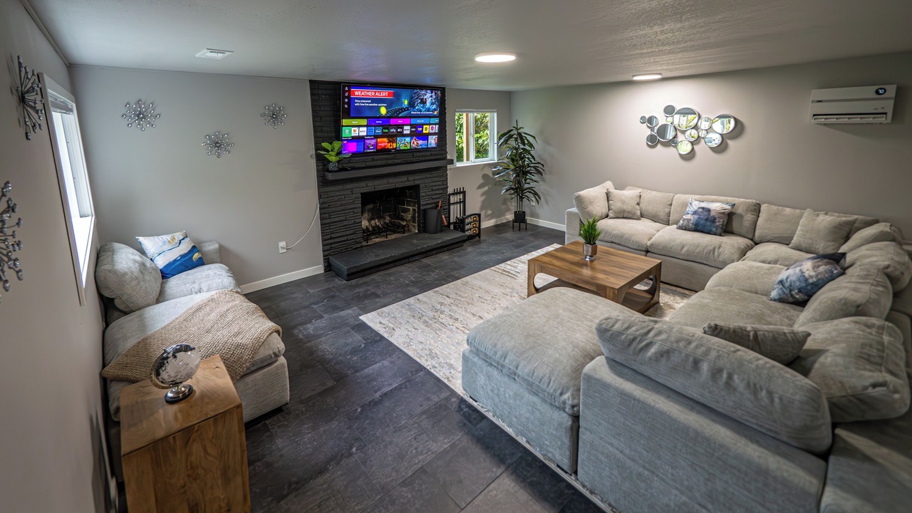 Photo of Livingroom in Shoreline