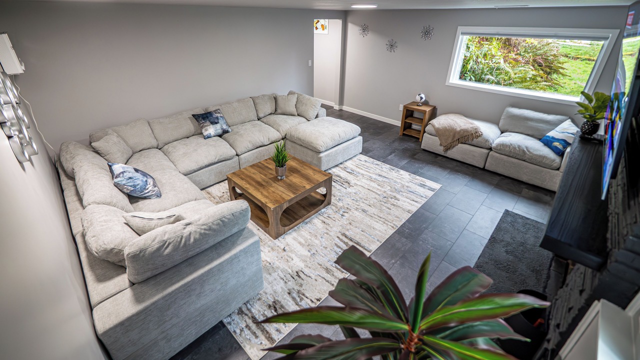Photo of Livingroom in Shoreline