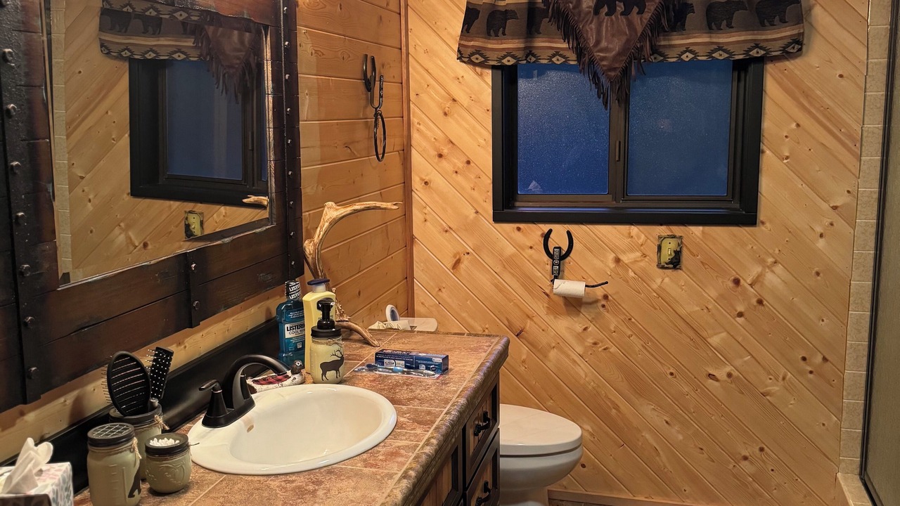 Photo of Bathroom in Umpqua