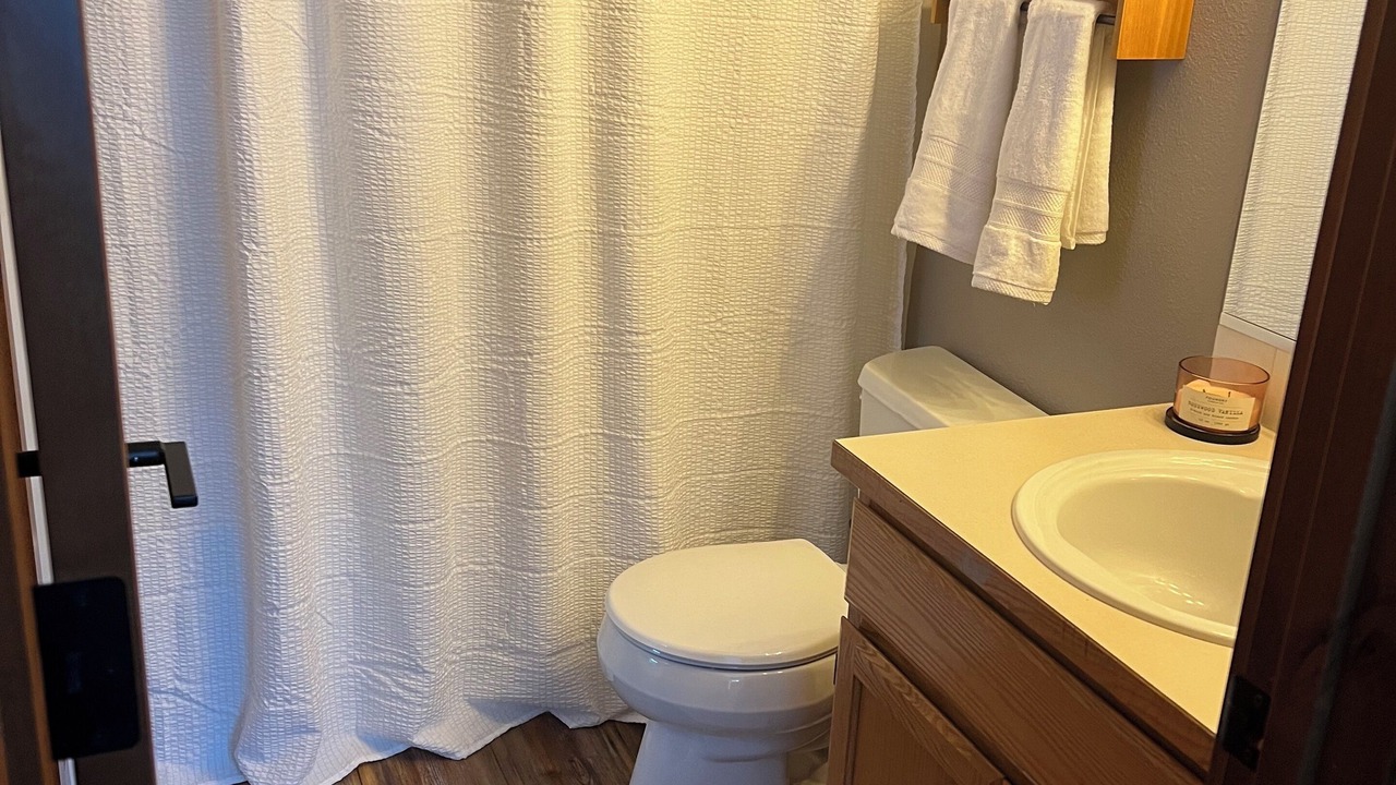 Photo of Bathroom in Enumclaw