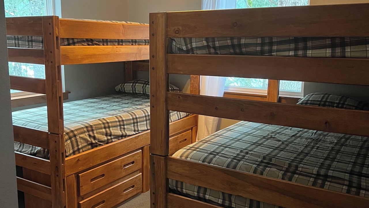 Photo of Bedroom in Enumclaw
