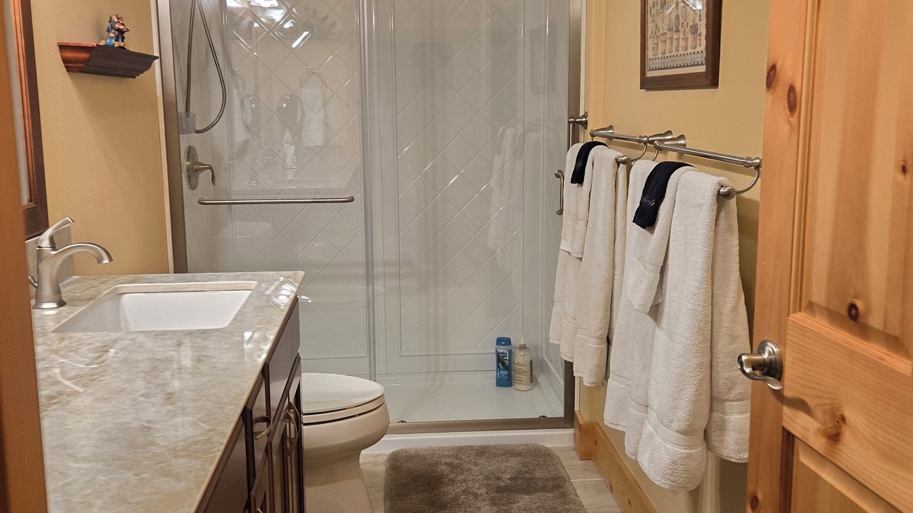 Photo of Bathroom in Leavenworth