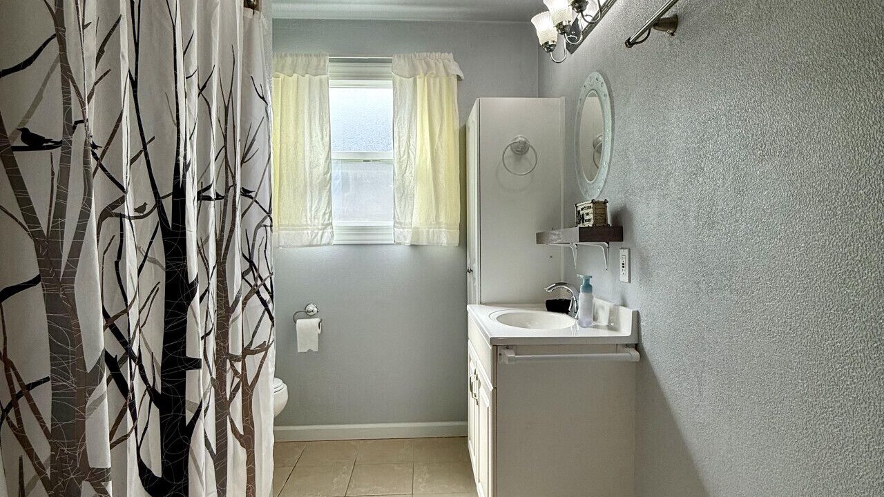 Photo of Bathroom in Baker City
