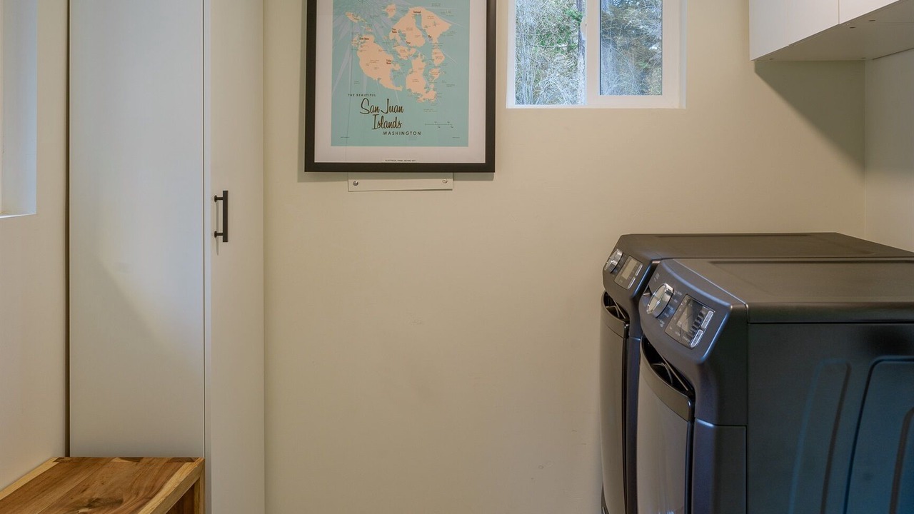 Photo of Bedroom in Eastsound