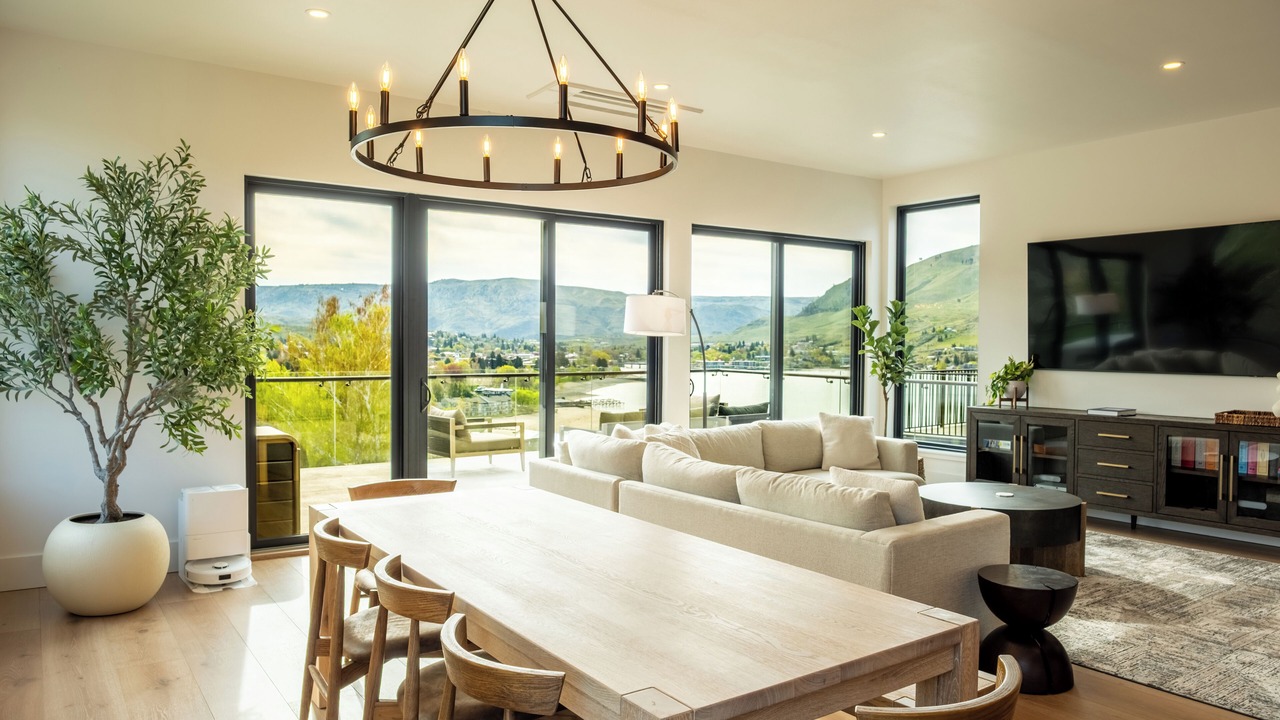Photo of Livingroom in Chelan