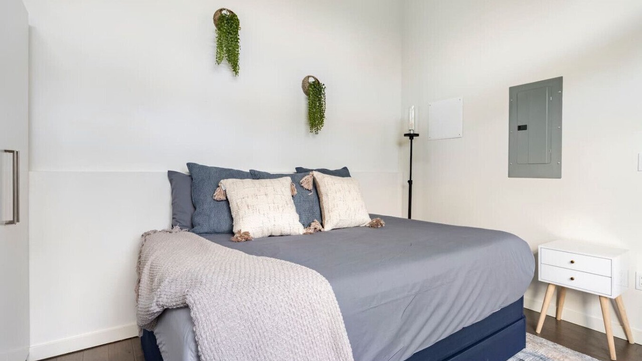 Photo of Bedroom in Laurelhurst