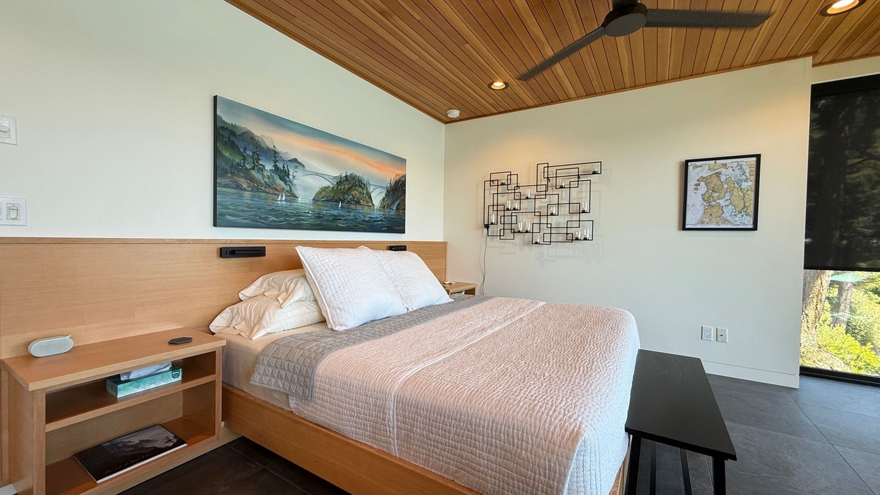 Photo of Bedroom in Anacortes