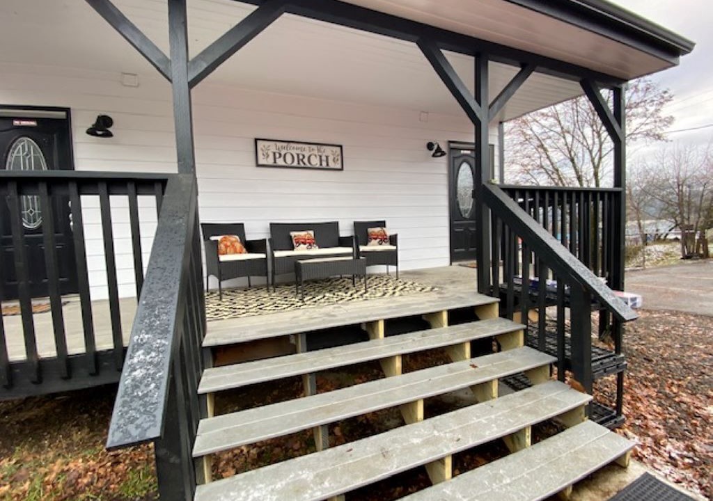 Photo of Patio Balcony in St. Maries