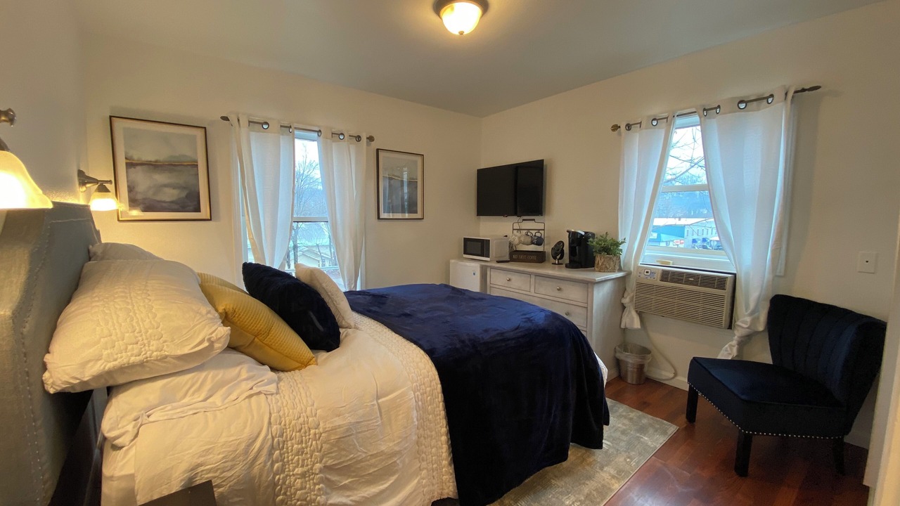 Photo of Bedroom in St. Maries