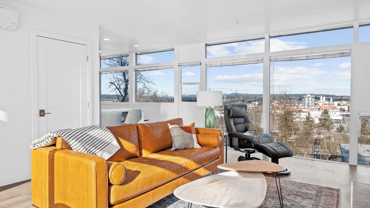 Photo of Livingroom in Cliff - Cannon