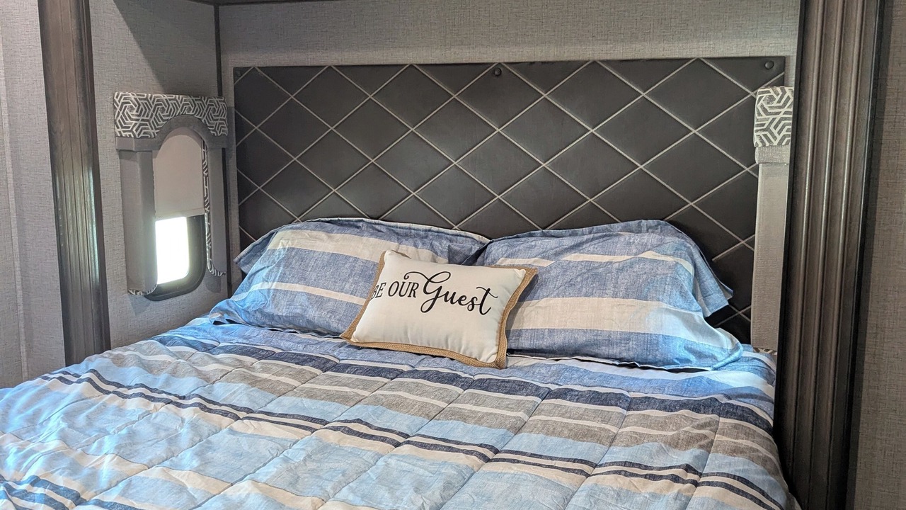 Photo of Bedroom in Latah Valley
