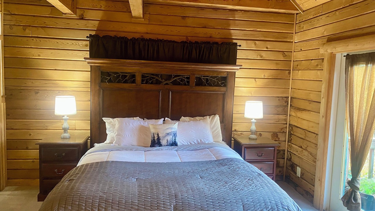 Photo of Bedroom in Forks