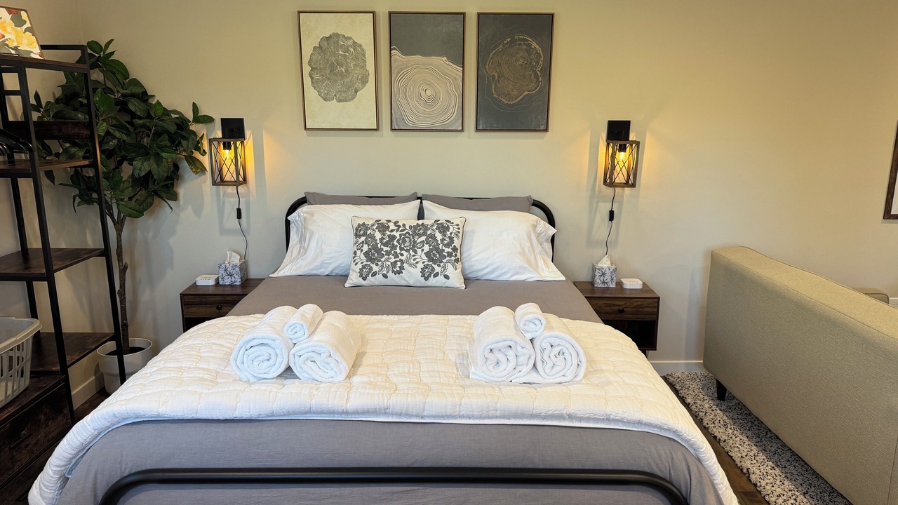 Photo of Bedroom in North Bend