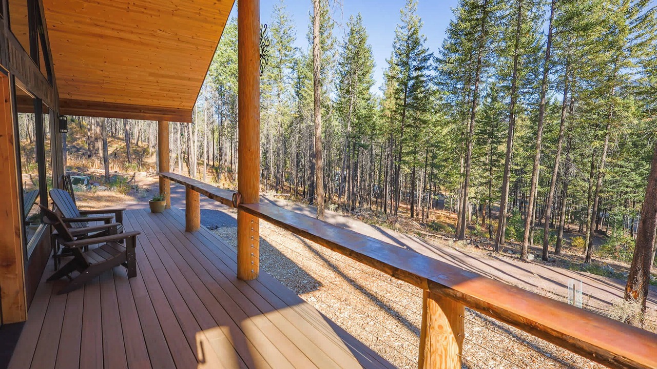 Photo of Patio Balcony in Winthrop