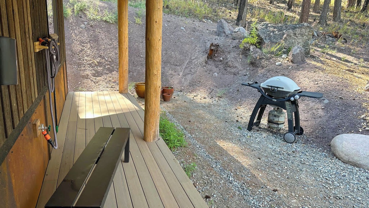 Photo of Patio Balcony in Winthrop