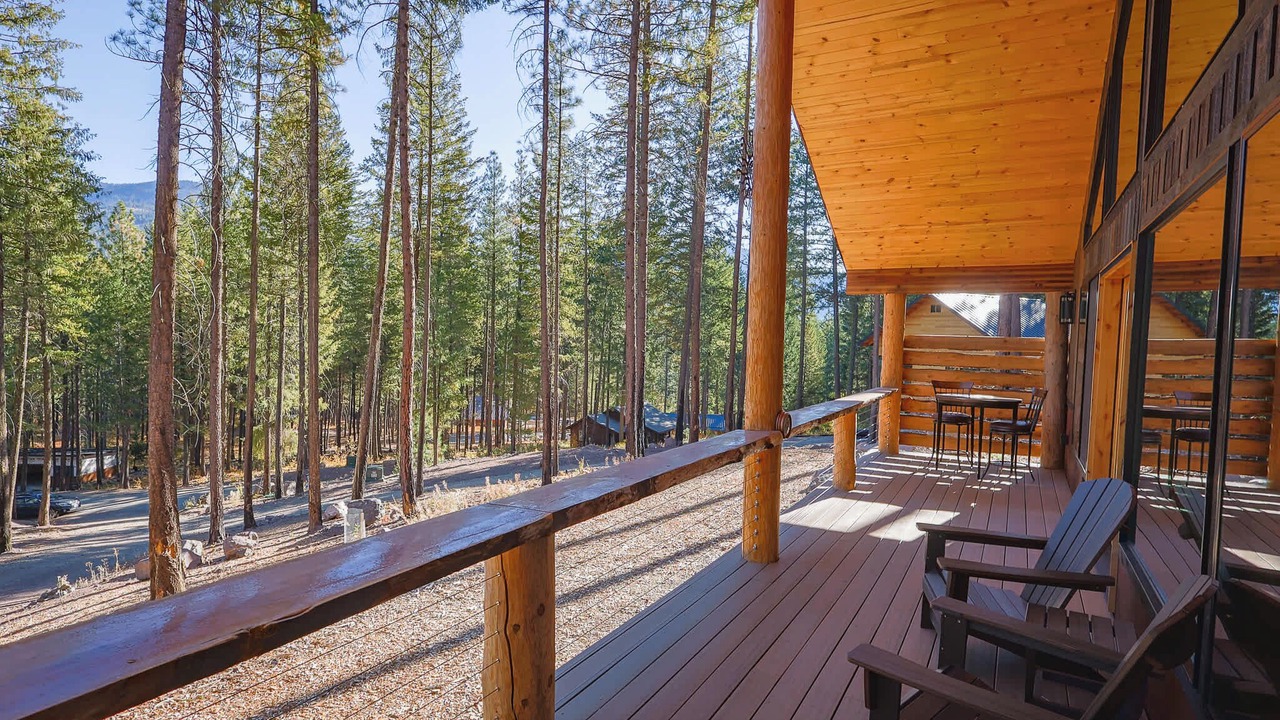 Photo of Patio Balcony in Winthrop
