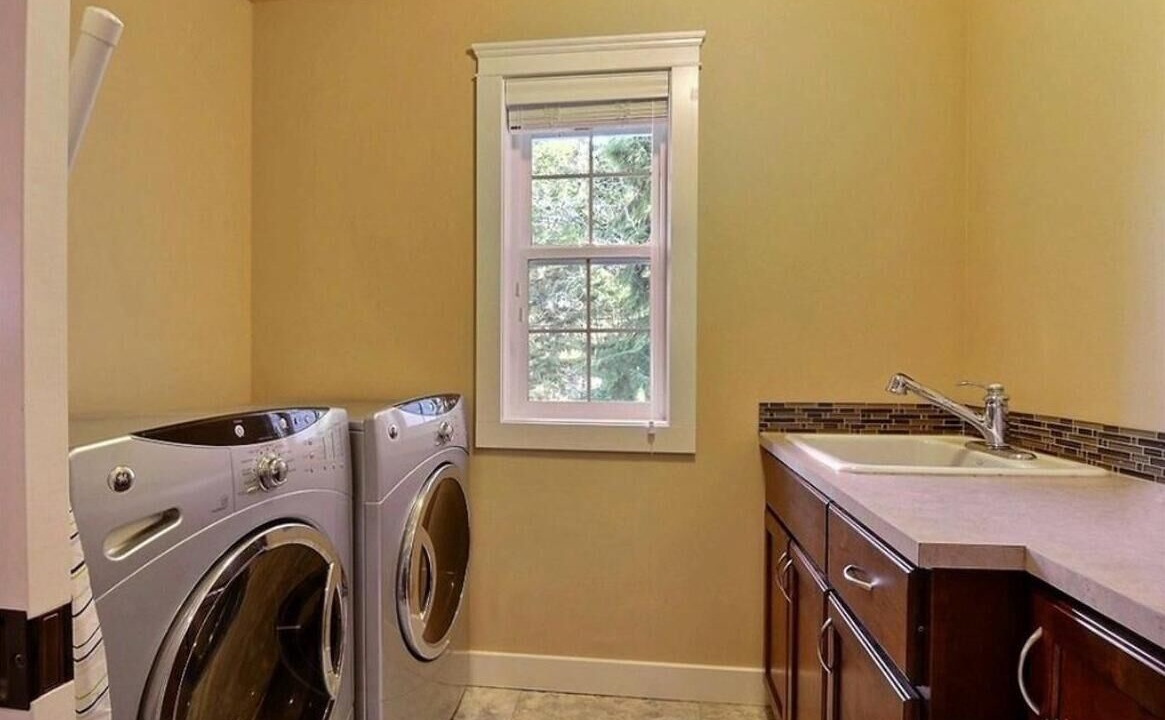 Photo of Bathroom in Lakewood