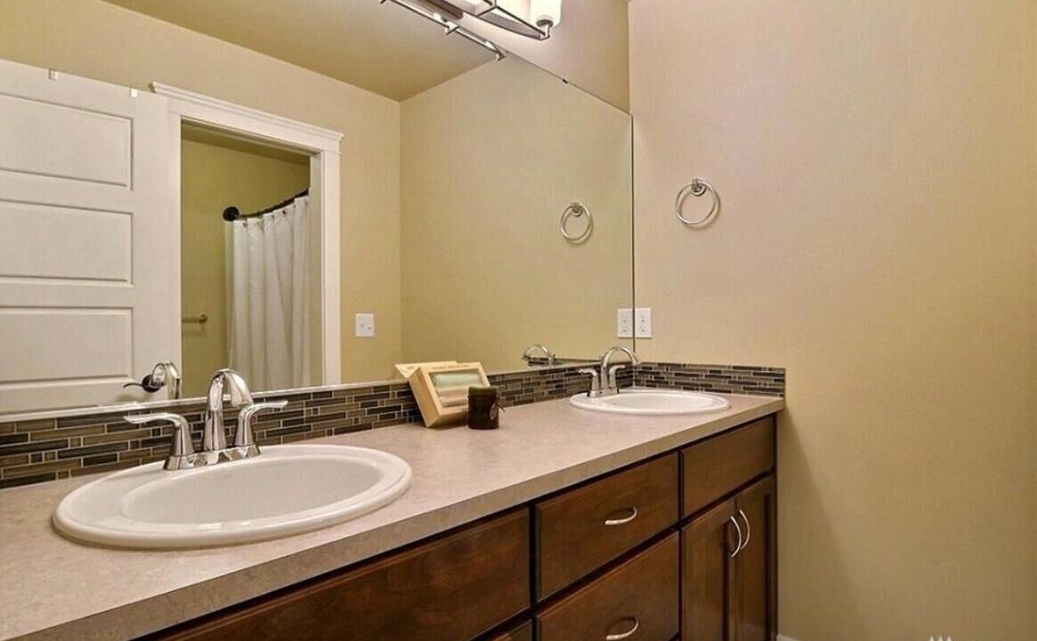 Photo of Bathroom in Lakewood