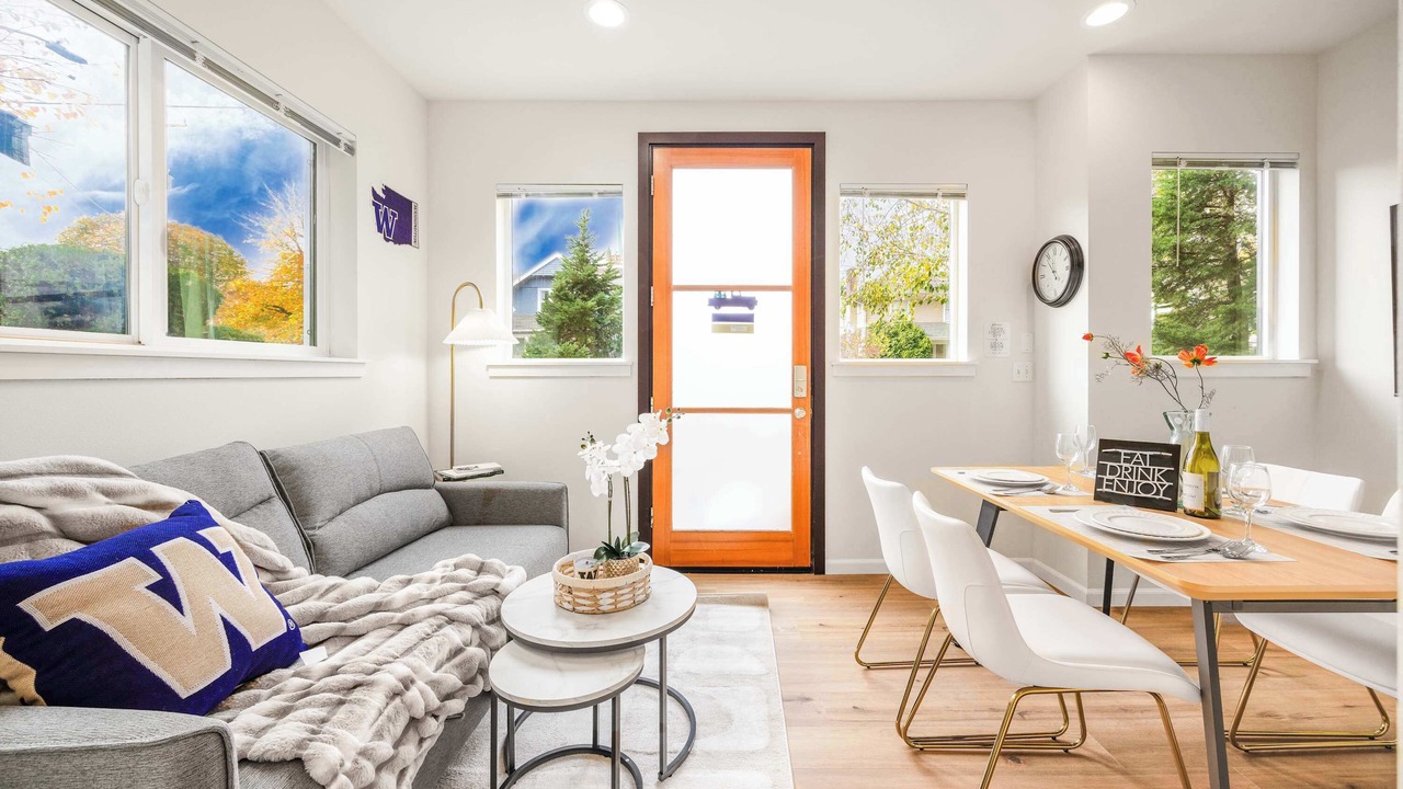 Photo of Bedroom in University District