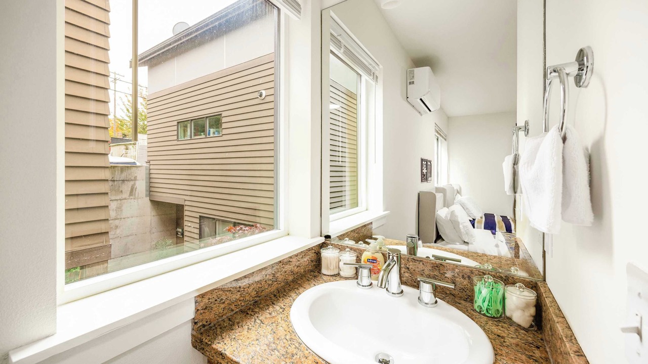Photo of Bathroom in University District