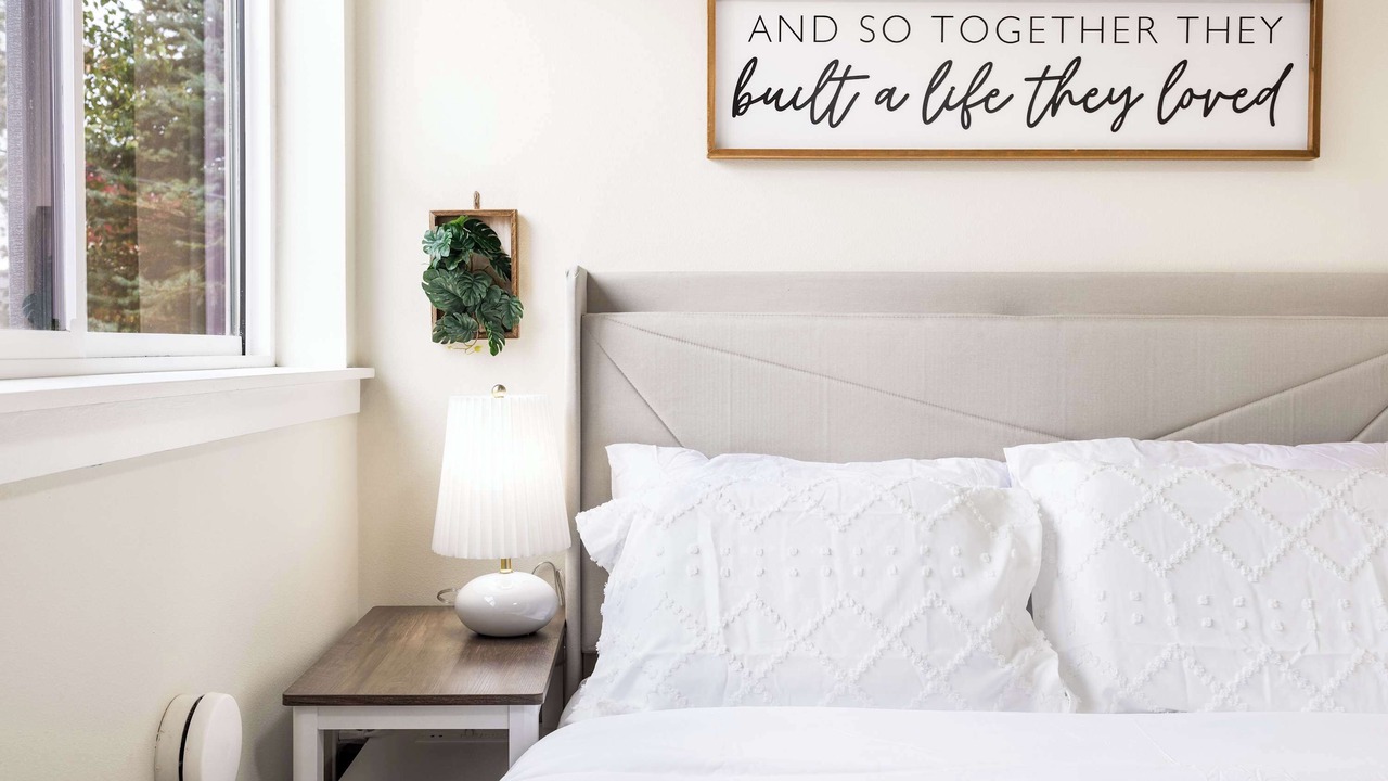 Photo of Bedroom in University District