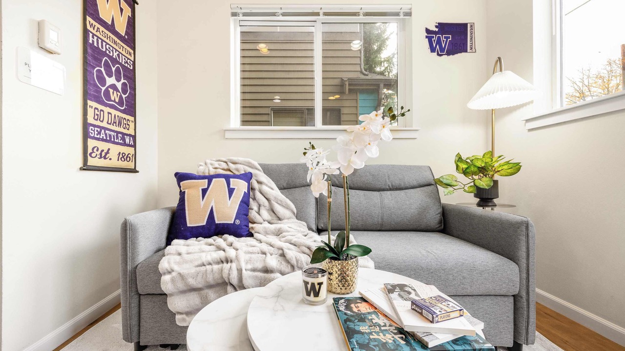 Photo of Bedroom in University District