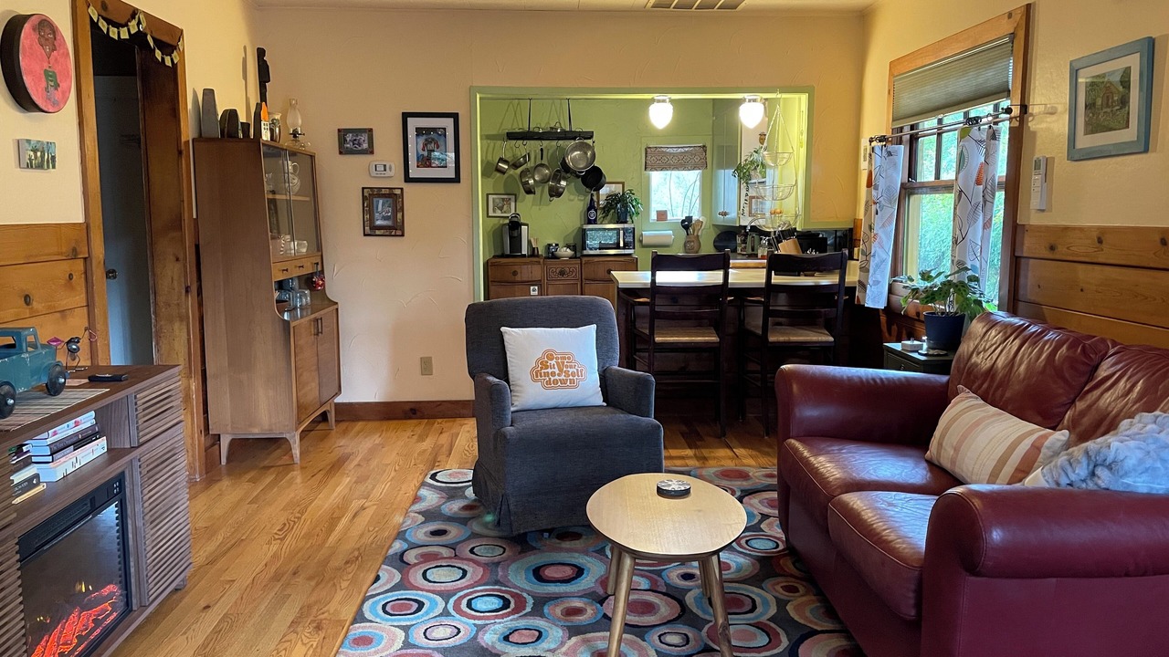 Photo of Livingroom in Corvallis