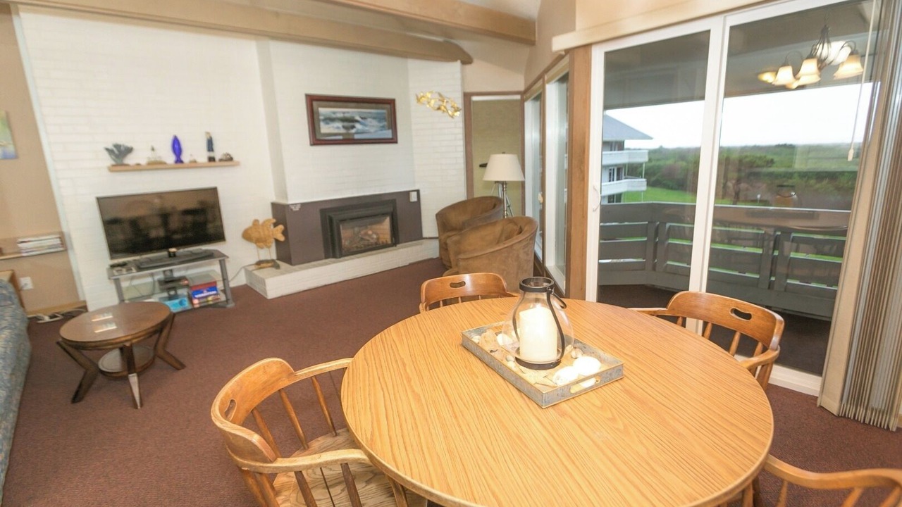 Photo of Livingroom in Ocean Shores