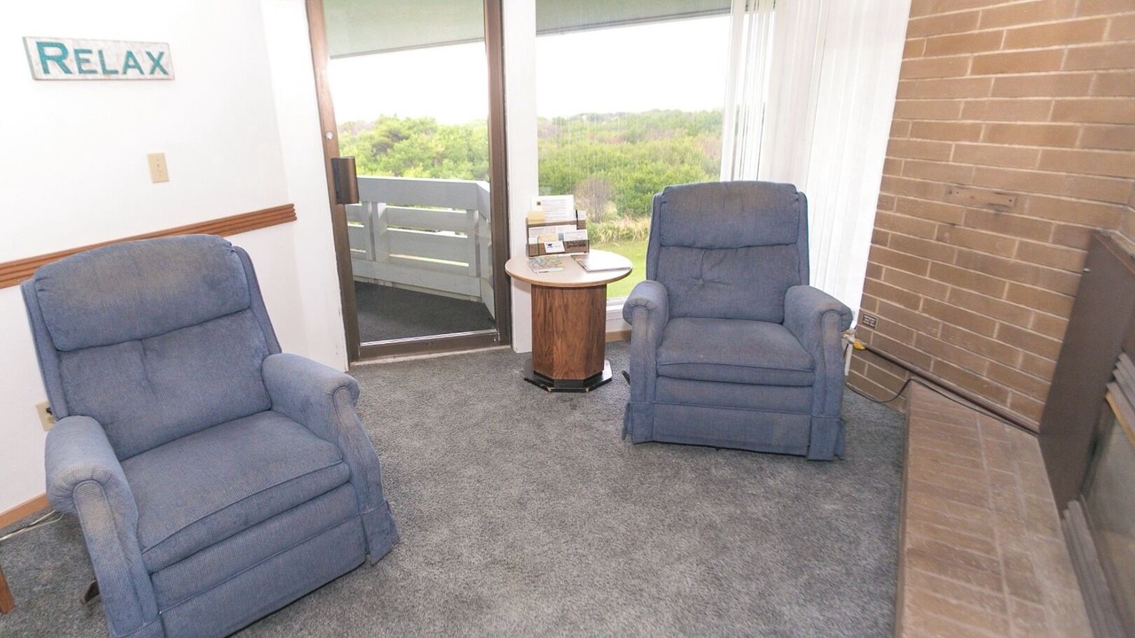 Photo of Livingroom in Ocean Shores