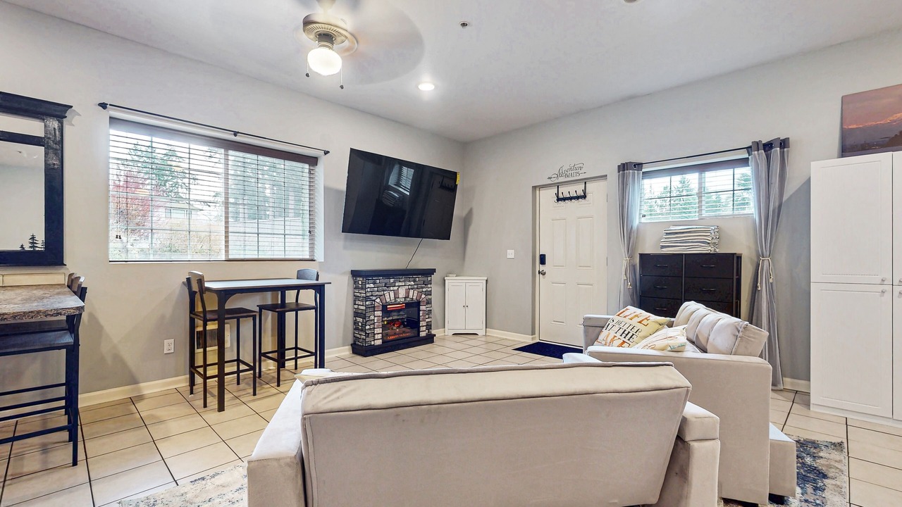 Photo of Livingroom in Bonney Lake