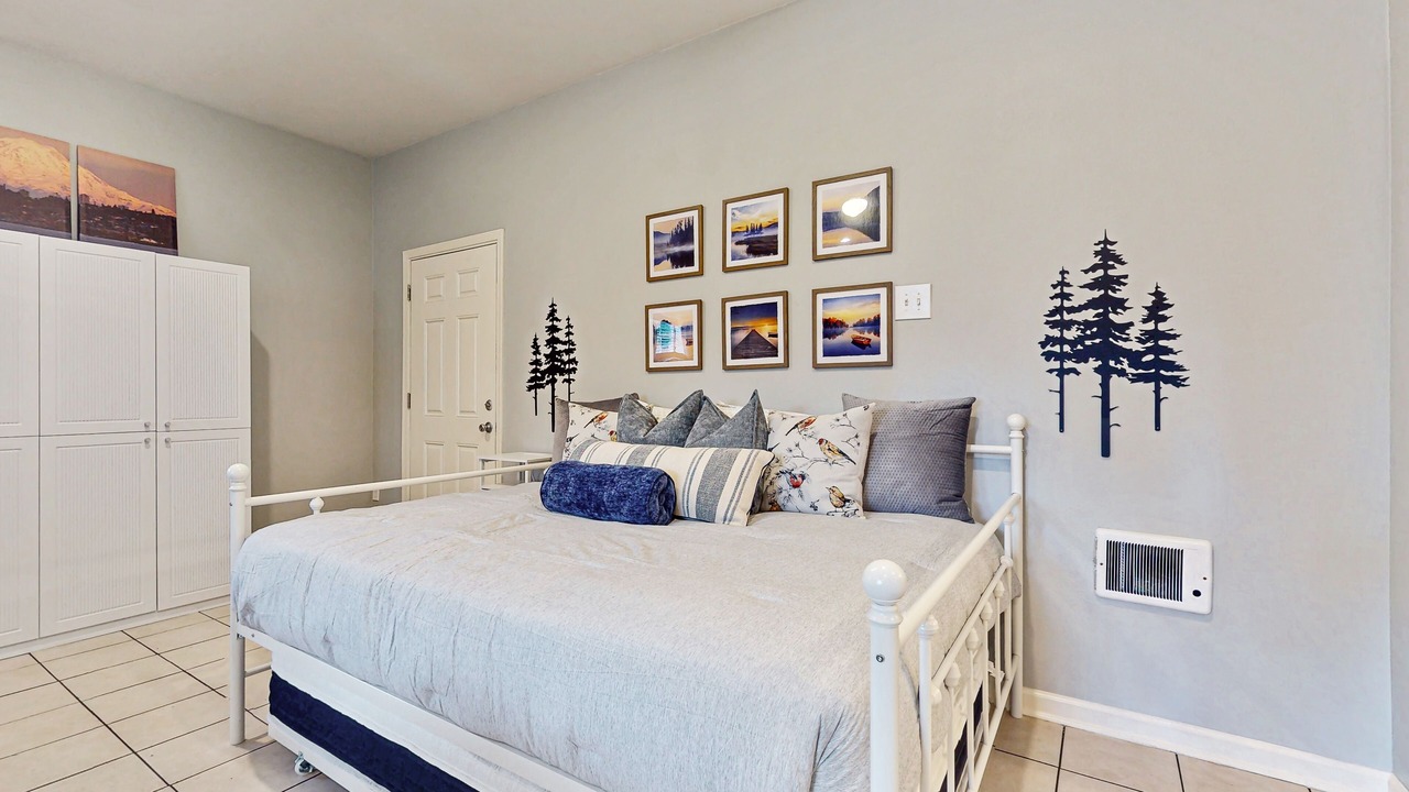 Photo of Bedroom in Bonney Lake