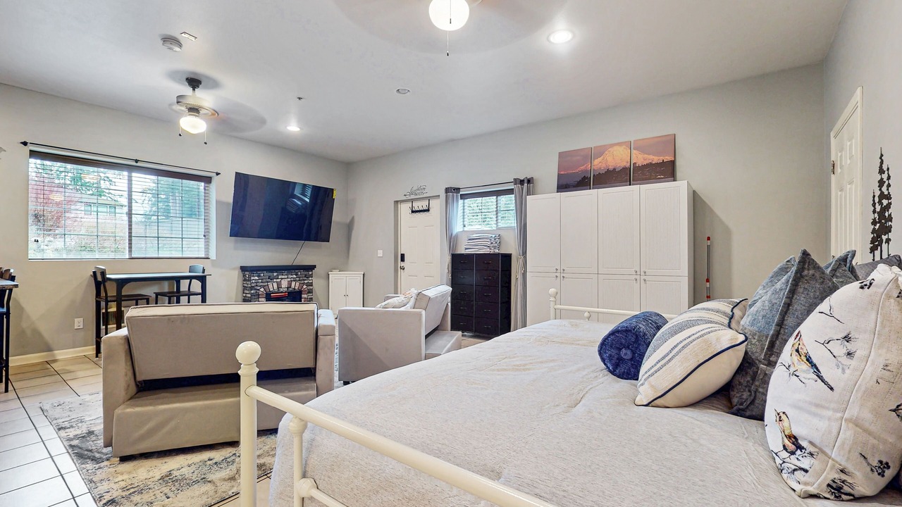 Photo of Bedroom in Bonney Lake