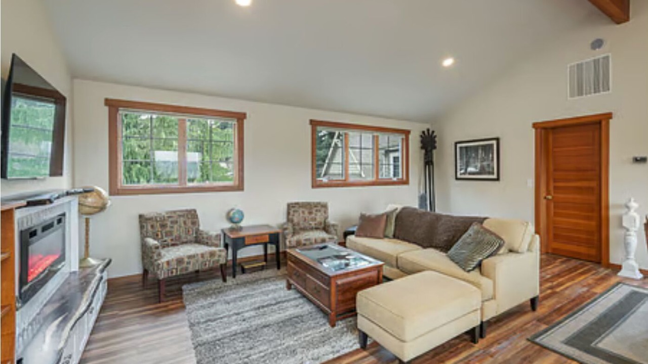 Photo of Livingroom in Bremerton