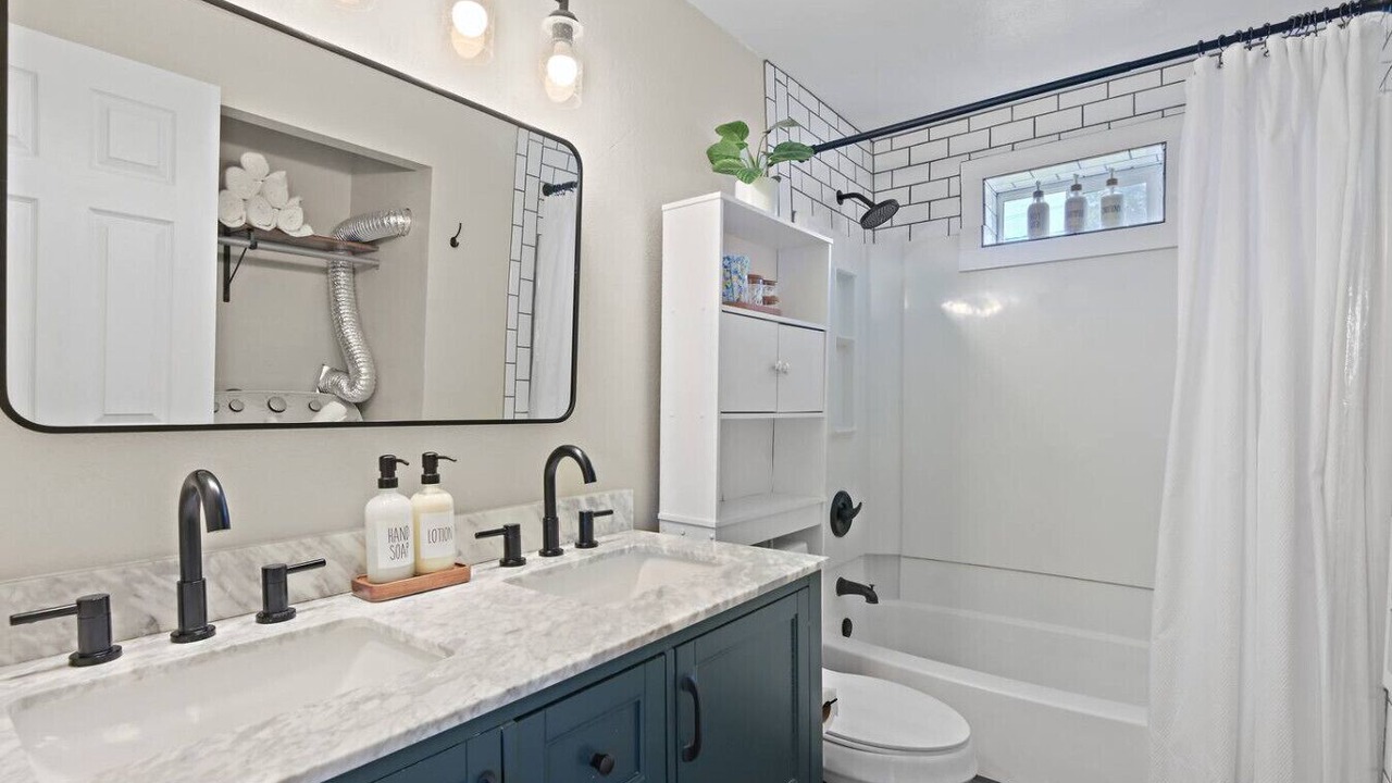 Photo of Bathroom in Nevada - Lidgerwood