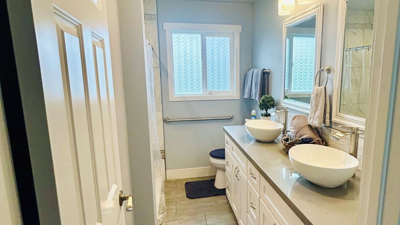 Photo of Bathroom in Lakewood