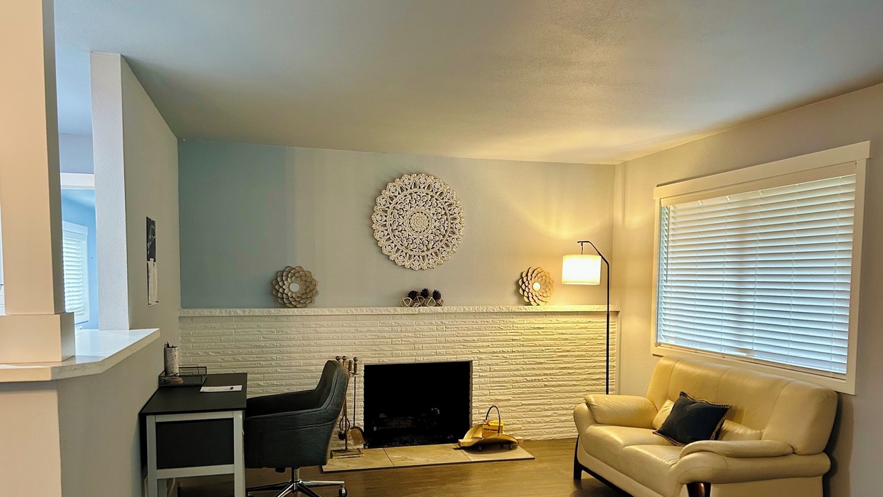 Photo of Livingroom in Lakewood